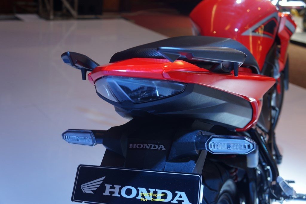 2016 Honda CB150R StreetFire - 14