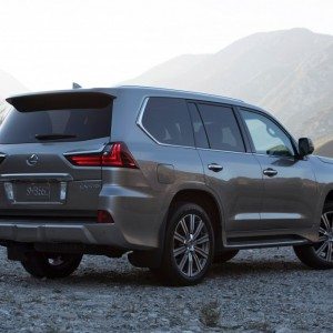 Lexus LX