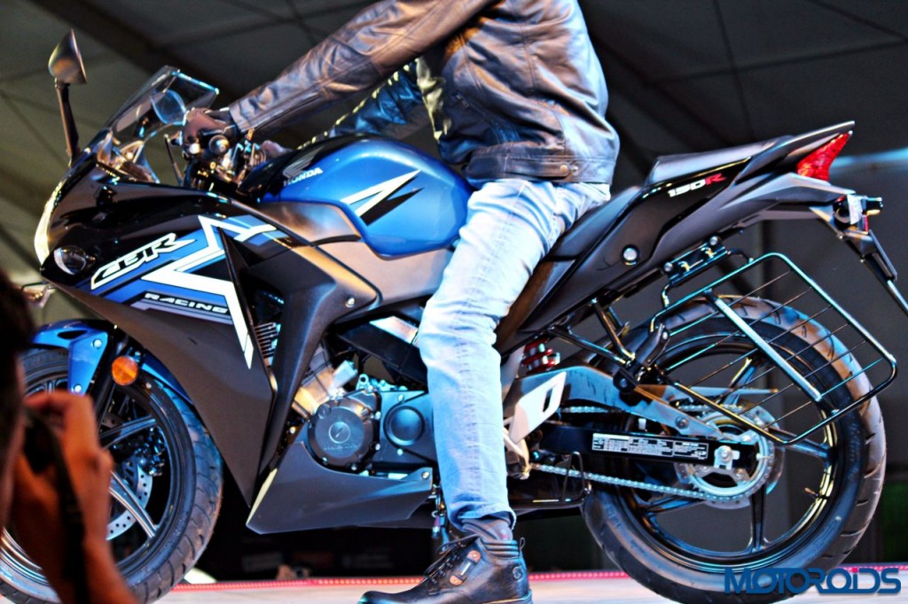 Honda CBR150R - RevFest 2015 (3)