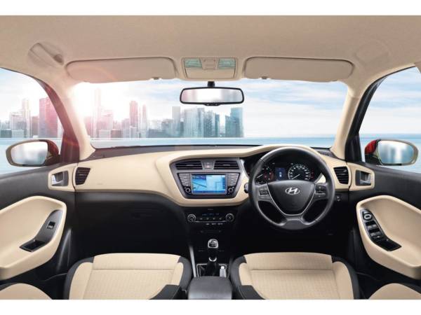 Hyundai Elite i interiors AVN