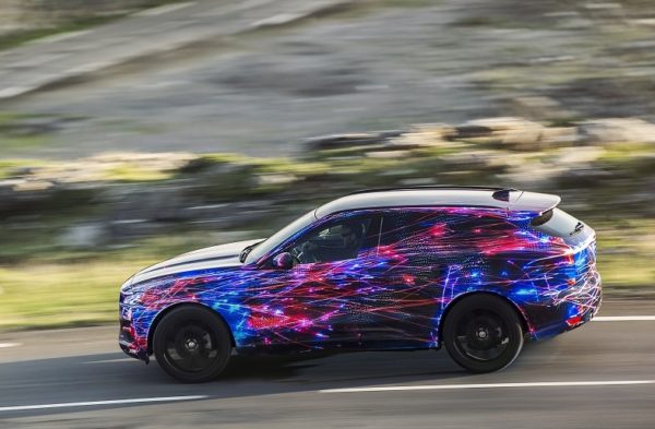 Jaguar F PACE e