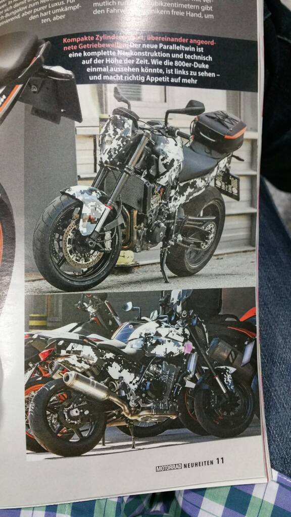 Spied Ktm Duke 800 With Newly Developed Twin Cylinder Motor Snapped For The First Time Motoroids