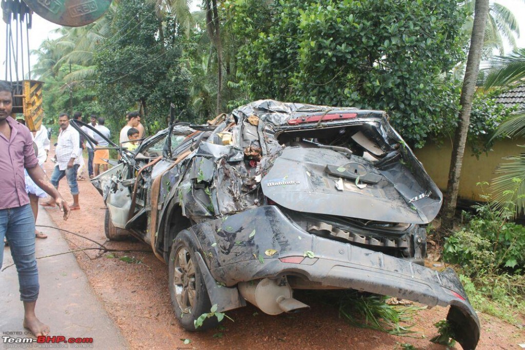 Mahindra XUV500 Crash (4)