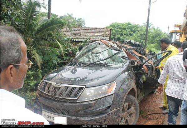 Mahindra XUV Crash