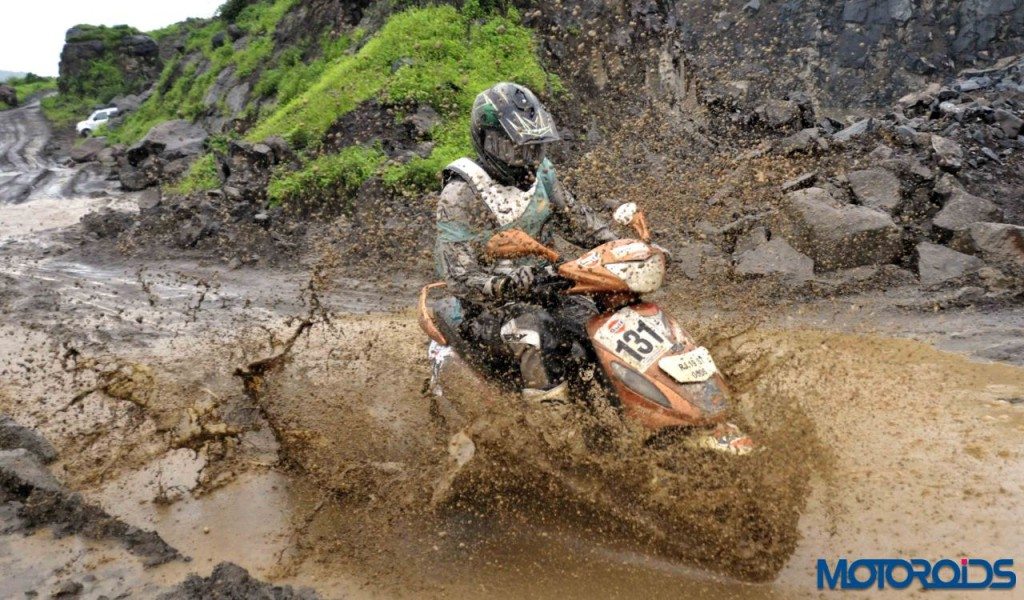 Monsoon scooter rally 2015 (2)
