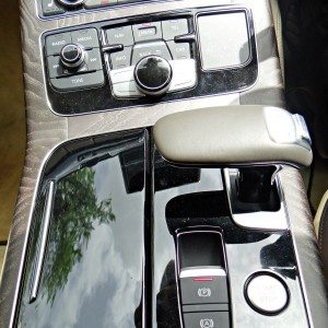 New  Audi A L center console