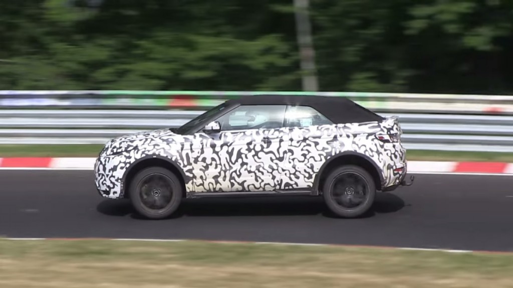 Range Rover Evoque Cabriolet Spied at Nurburgring - 4