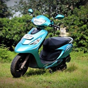 TVS Scooty Zest  front