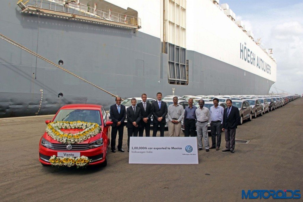 Volkswagen flags off the 100000th car to Mexico (2)