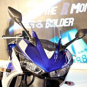 Yamaha India YZF R Launch Event BIC Headlight