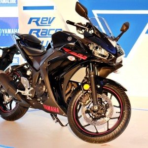 Yamaha India YZF R Launch Event BIC Right Side