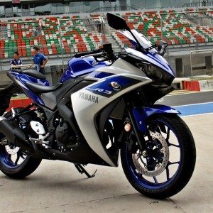 Yamaha YZF R First Ride Review Static Shots At BIC