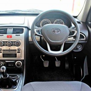 Tata Safari Storme interiors