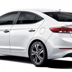 Hyundai Elantra  e