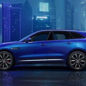 Jaguar F PACE Official