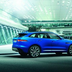 Jaguar F Pace