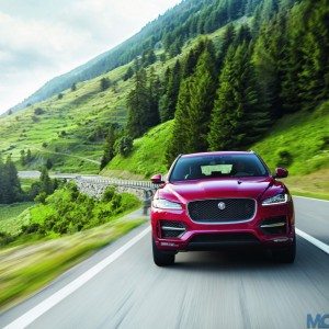 Jaguar F Pace