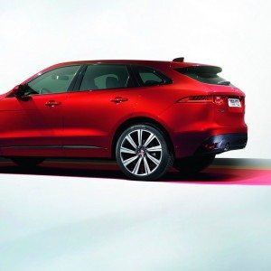 Jaguar F Pace