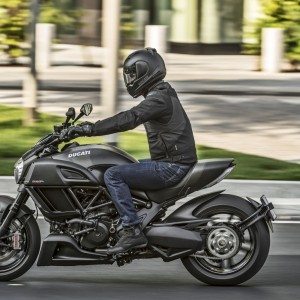 MY Ducati Diavel Carbon