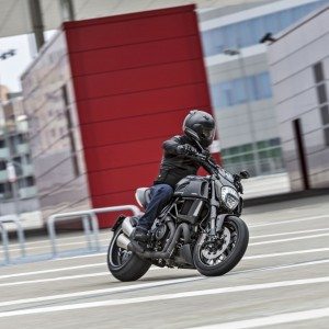 MY Ducati Diavel Carbon