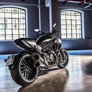 MY Ducati Diavel Carbon