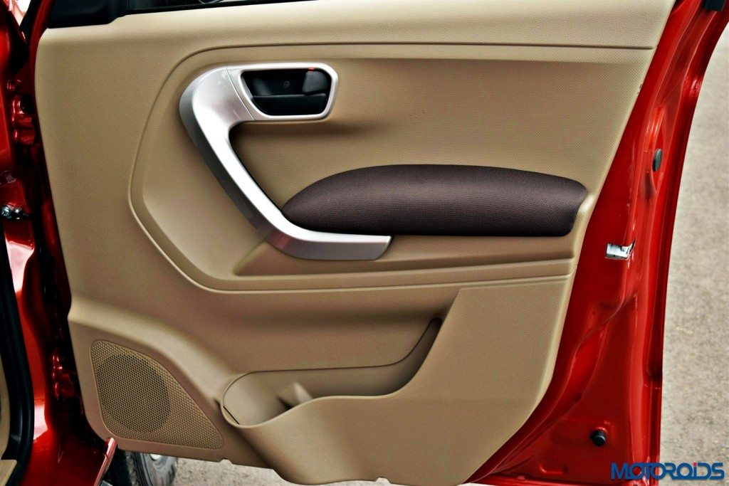 Mahindra TUV 300 interior images (14)