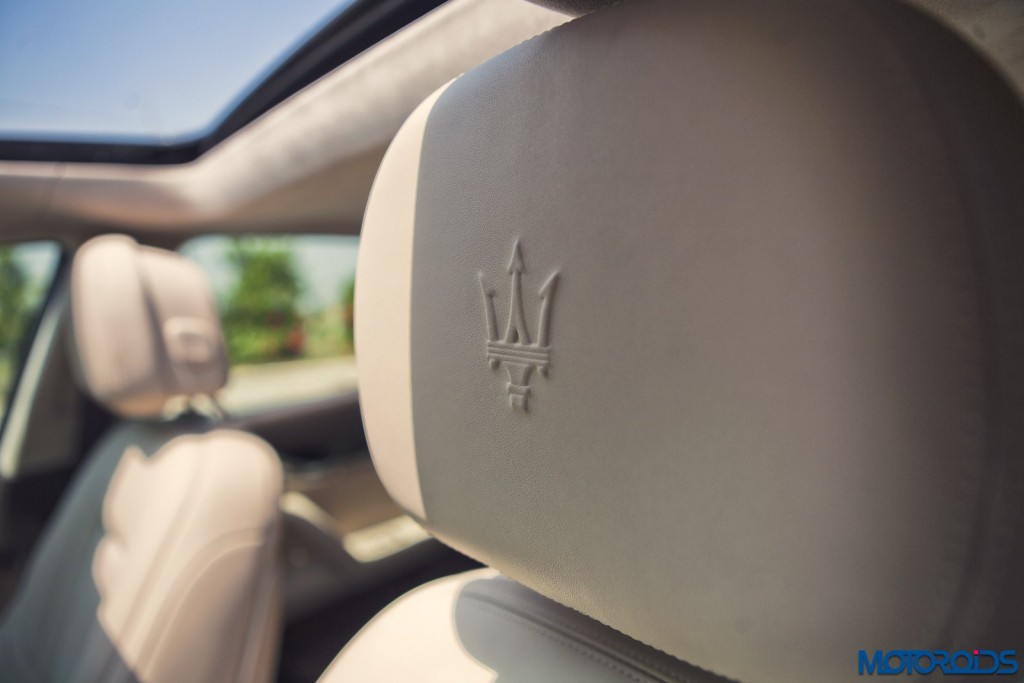 Maserati Quattroporte GTS seat headrests (1)