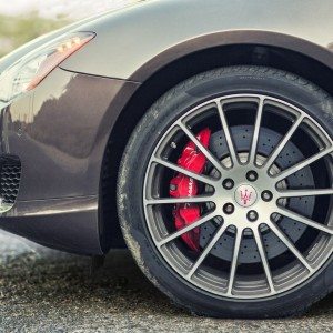 Maserati Quattroporte GTS wheels and brakes