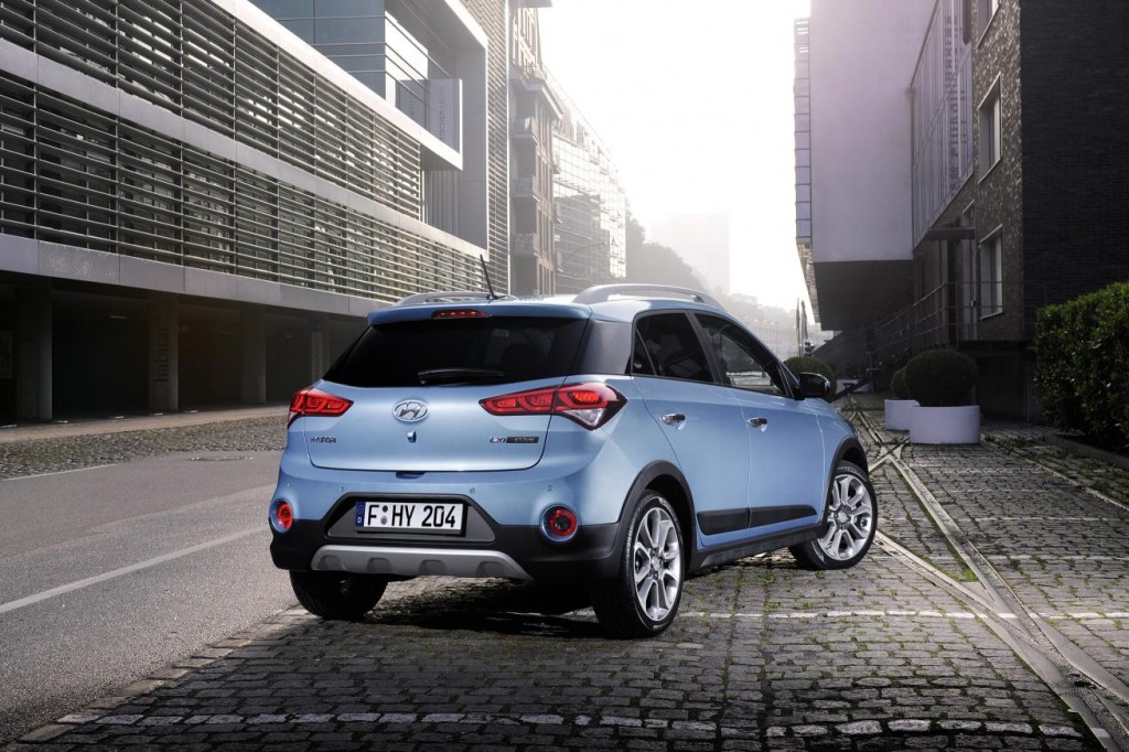 New Hyundai i20 Active for Europe(2)