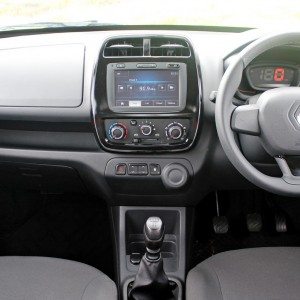 Renault Kwid Dashboard