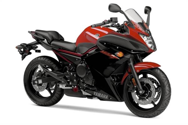 Yamaha FZR