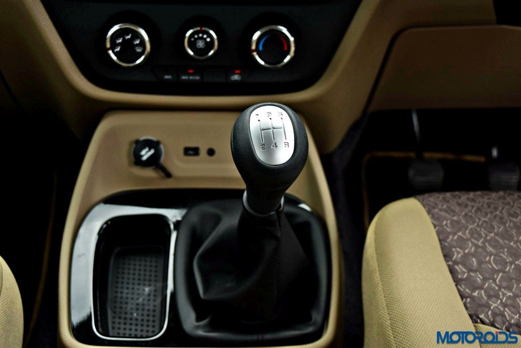 mahindra tuv300 gear shifter