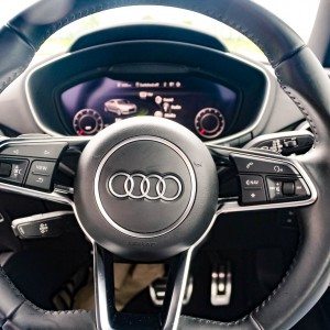 new  Audi TT steering