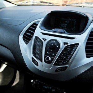 new  Ford Figo titanium screen