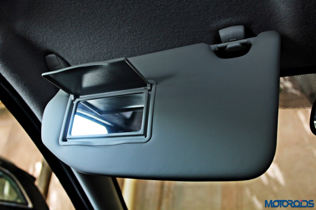 new 2015 Ford Figo vanity mirrors