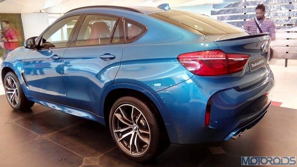 2015 BMW X6 M (2)