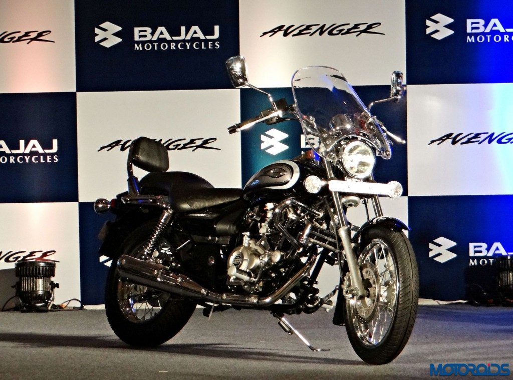 2015 Bajaj Avenger 220 Cruise - Intro Shot