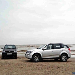 Mahindra XUV vs  Tata Safari