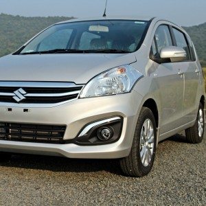 Maruti Suzuki Ertiga ZDi Front three quarters