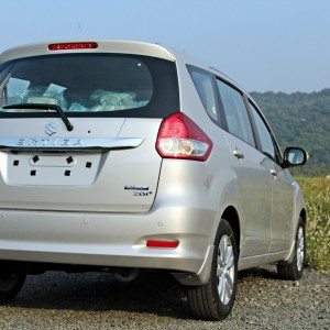 Maruti Suzuki Ertiga ZDi Rear right three quarters