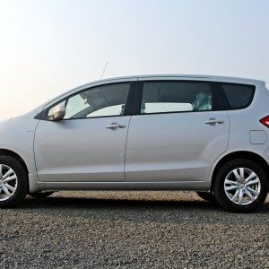 Maruti Suzuki Ertiga ZDi Side profile left