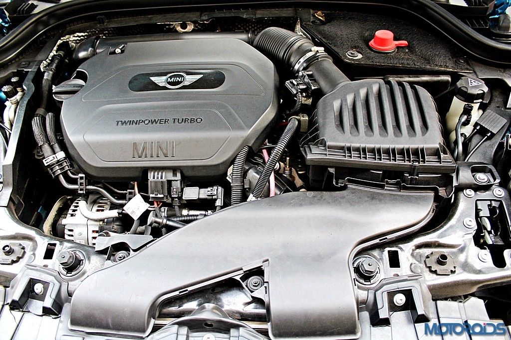 2015 Mini Cooper D 5-door engine