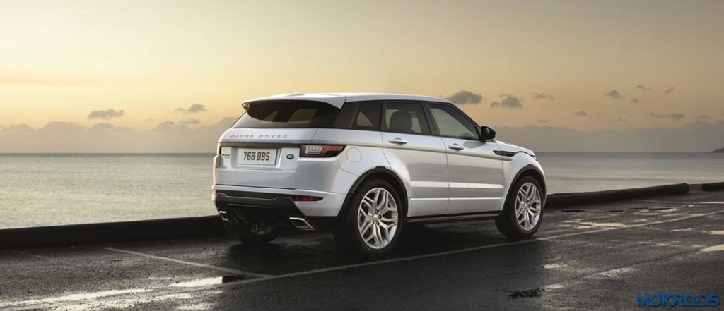 2016 Range Rover Evoque_Rear