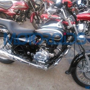 Bajaj Avenger  Cruise Arrives at Dealership