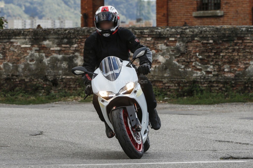Ducati 959 Panigale Spied - 1