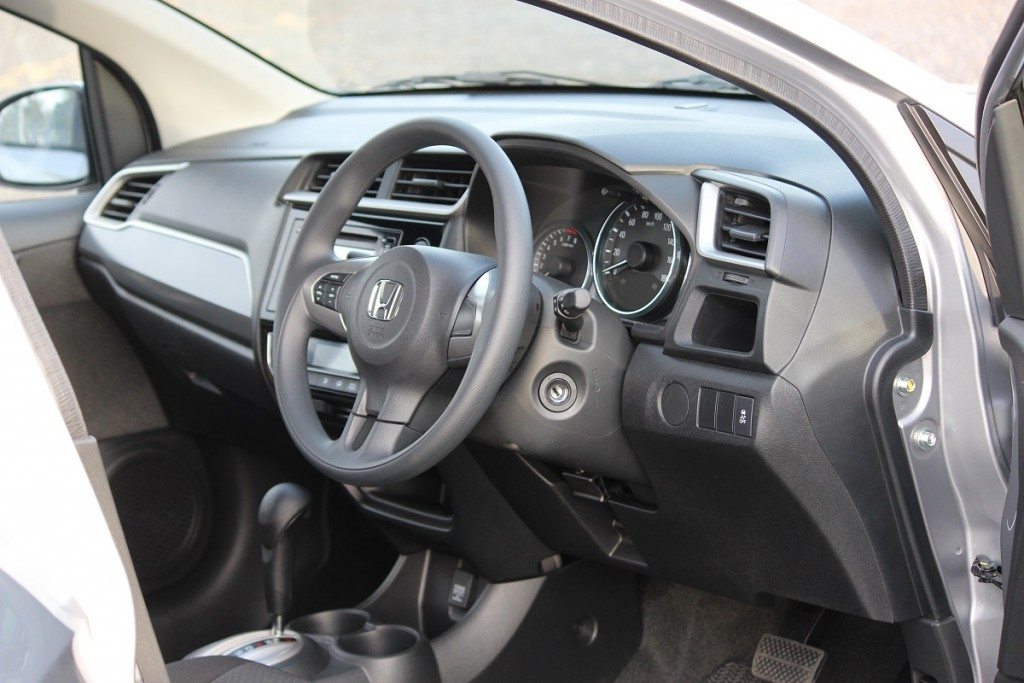 Honda BR-V Dashboard (1)