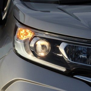 Honda BR V headlamp