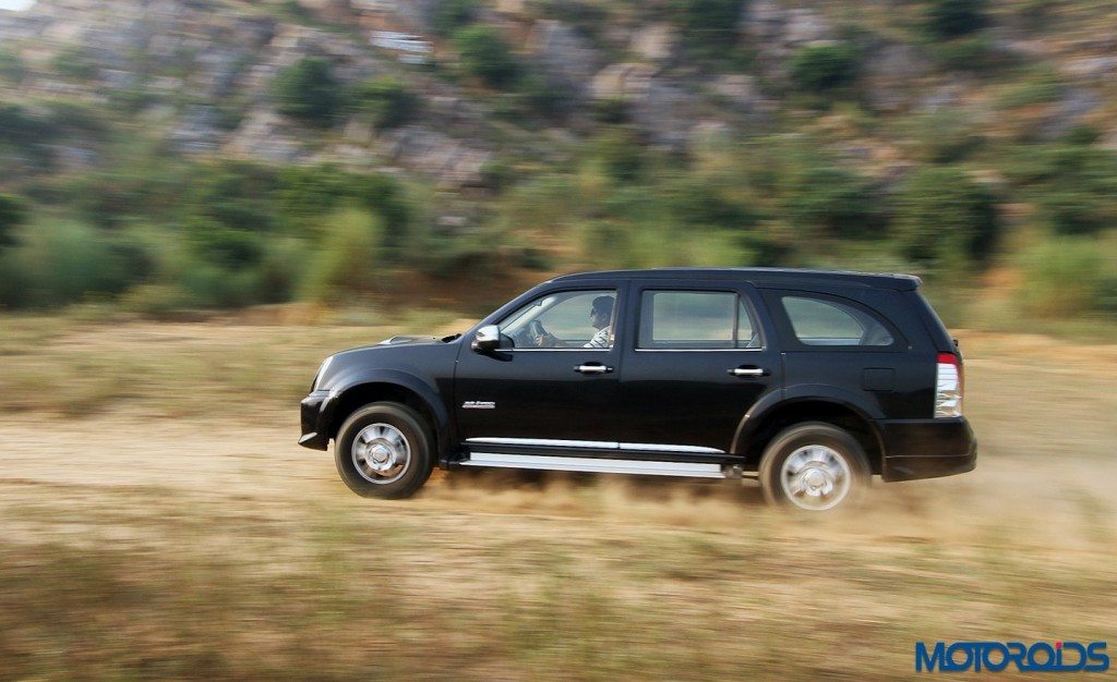 Isuzu MU-7 AT Review - Action Shots (2)