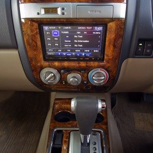 Isuzu MU  AT Review Centre Console and Gear Lever