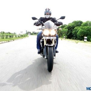 Mahindra Mojo First Ride Review Action Shots